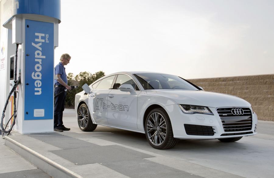  Audi A7 Sportback h-tron Quattro Concept 2014 года  (фото 16 из 34)